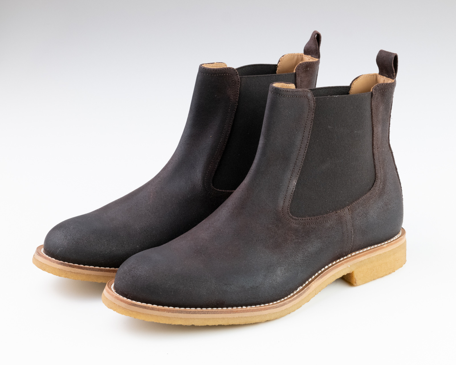 Chelsea Boots in braunem Büffellelder mit originbal Kreppsohle