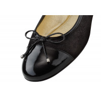 Ballerinas mit Lackspitze