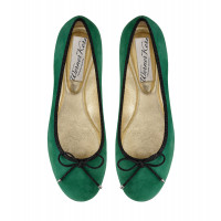 Green ballerinas